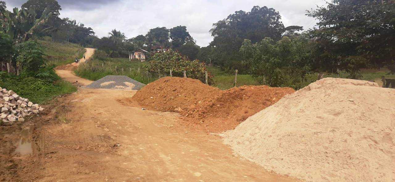 Camacã: Mais 2 ruas em fase de conclusão em São João do Panelinha
